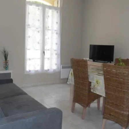 F2 Avec Balcon Et Parking, Proche Cure Et Centre-ville - Amelie-les-bains - Fr-1-703-84 * Amélie-les-Bains-Palalda