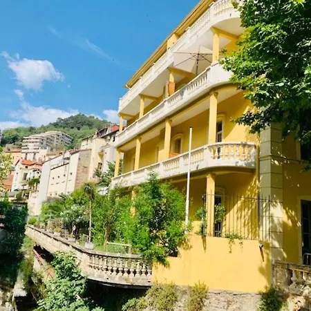 F2 Avec Balcon Et Parking, Proche Cure Et Centre-ville - Amelie-les-bains - Fr-1-703-84 Lejlighed