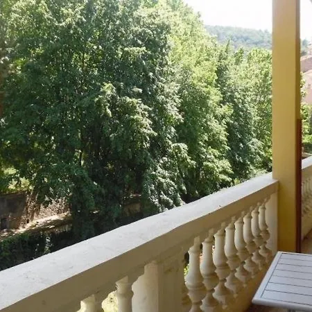 Апартаменты F2 Avec Balcon Et Parking, Proche Cure Et Centre-ville - Amelie-les-bains - Fr-1-703-84 *