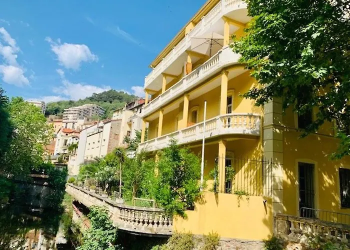 F2 Avec Balcon Et Parking, Proche Cure Et Centre-ville - Amelie-les-bains - Fr-1-703-84 Apartment